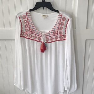 Style& Co white embroidered top